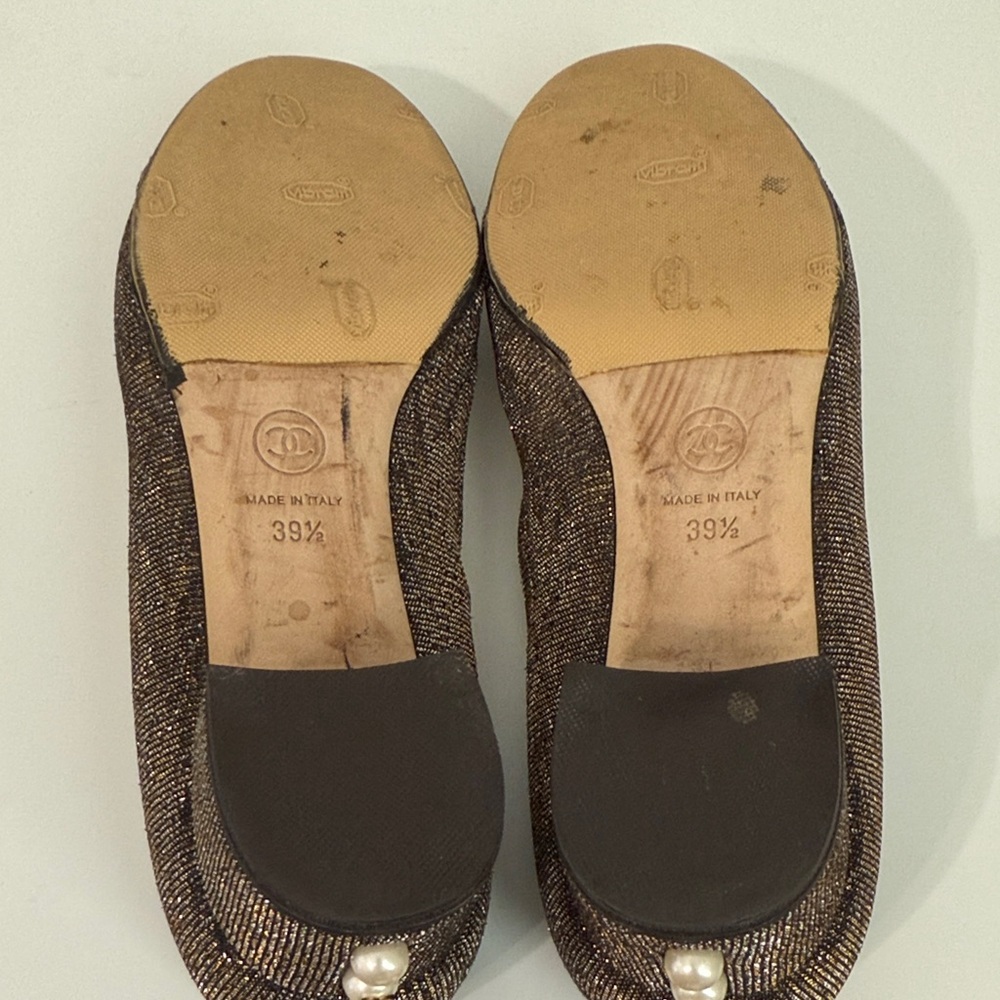 Chanel Pumps CC Logo Pearl and Gripoix Embellished Flats 39.5 Gold - Picture 8 of 14